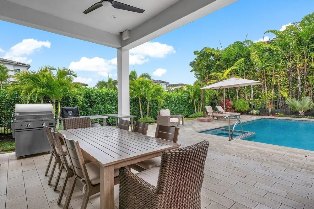 9109 Fiano Place Boca Raton, FL 33496