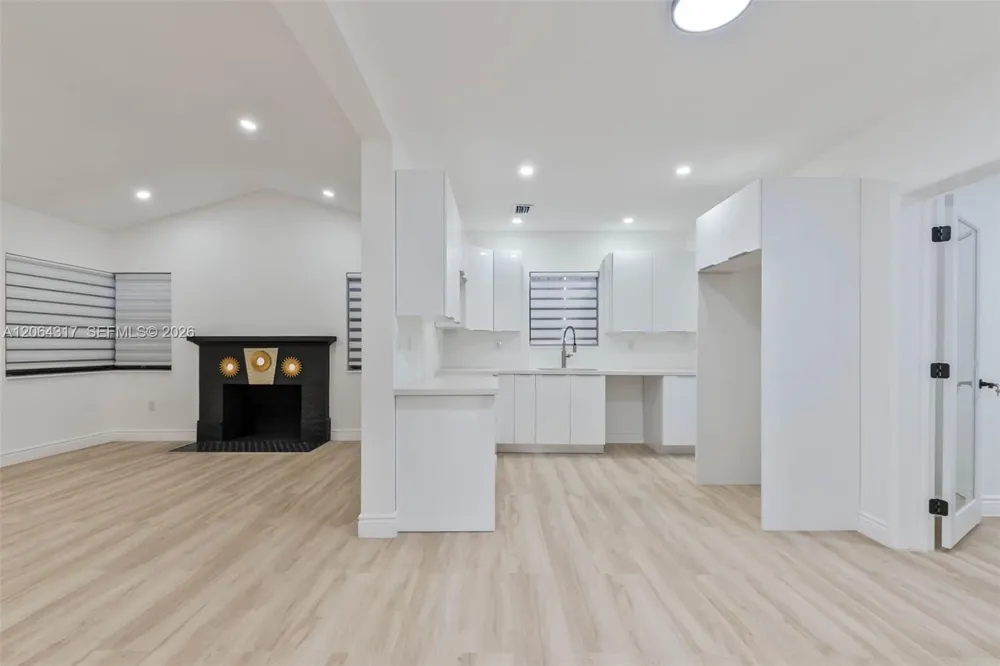 583 NW 47th Ter Miami, FL 33127