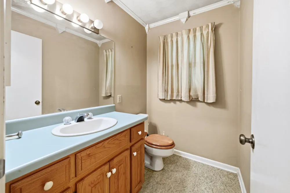 32 Fairway Pl Selmer, TN 38375