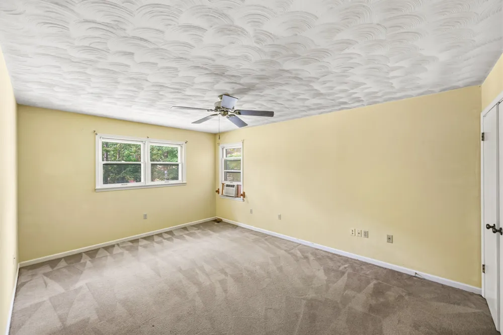 32 Fairway Pl Selmer, TN 38375
