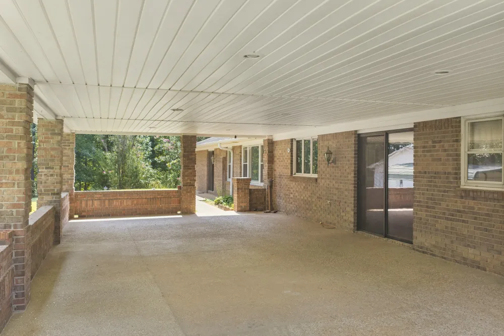 32 Fairway Pl Selmer, TN 38375