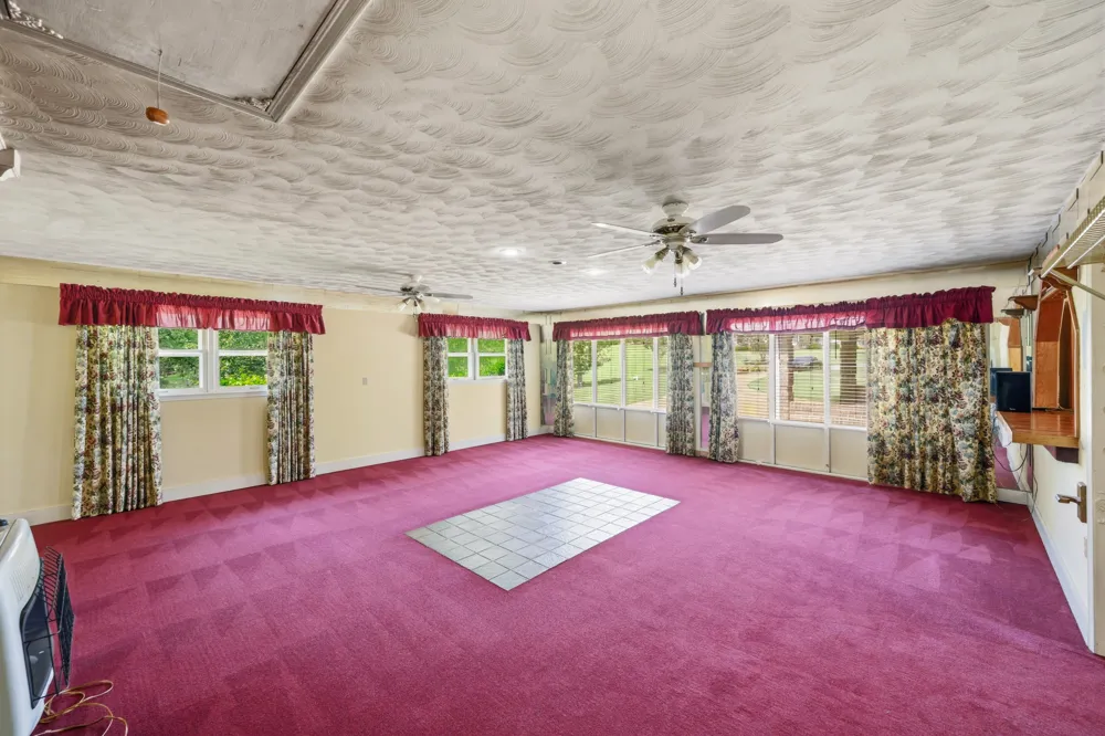 32 Fairway Pl Selmer, TN 38375