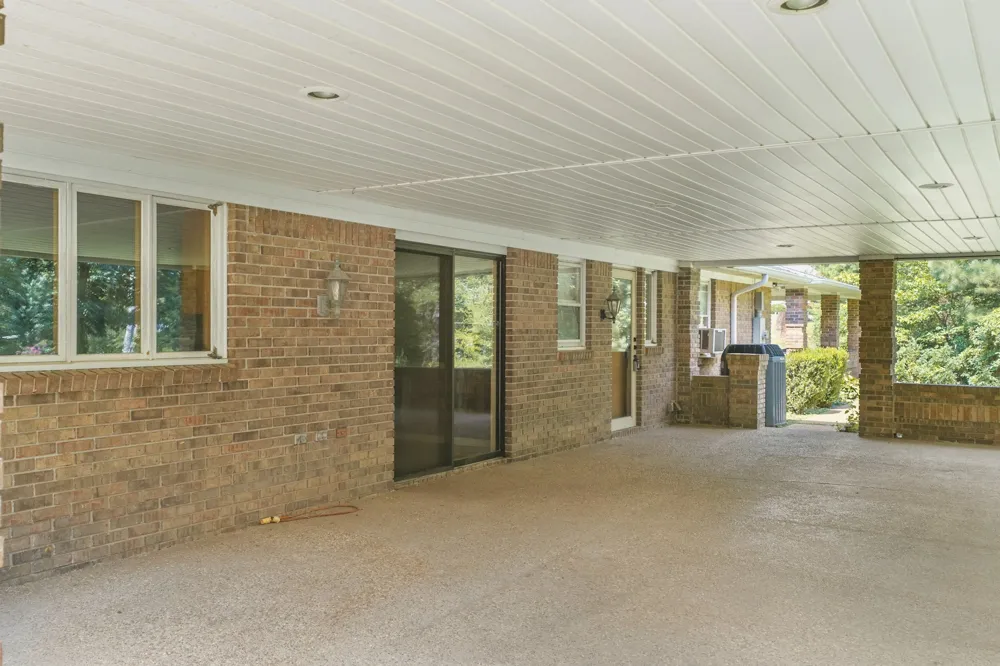 32 Fairway Pl Selmer, TN 38375