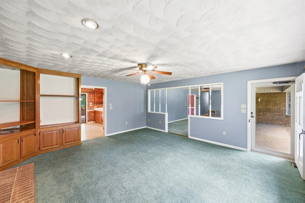 32 Fairway Pl Selmer, TN 38375