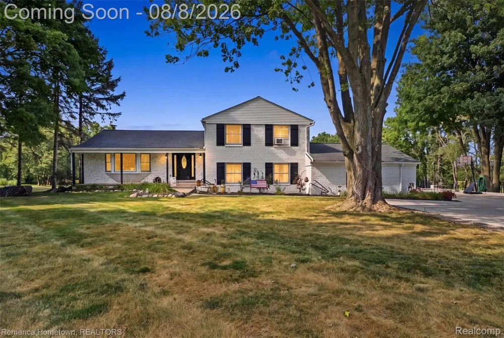 54260 9 Mile Road Lyon Charter Township, MI 48167