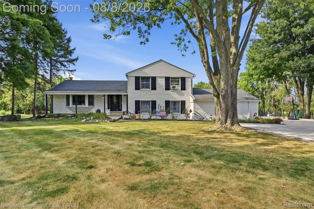 54260 9 Mile Road Lyon Charter Township, MI 48167