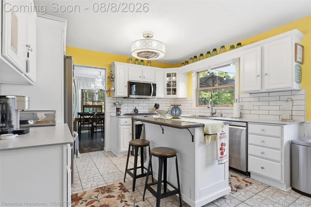 54260 9 Mile Road Lyon Charter Township, MI 48167