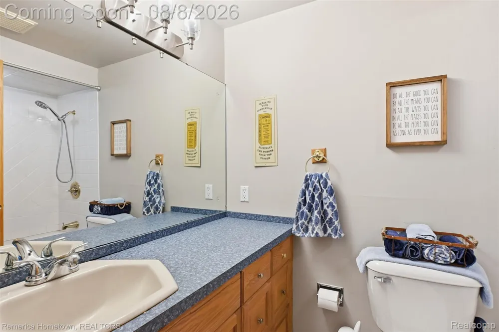 54260 9 Mile Road Lyon Charter Township, MI 48167