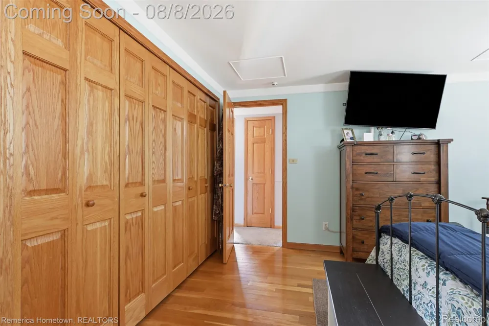 54260 9 Mile Road Lyon Charter Township, MI 48167