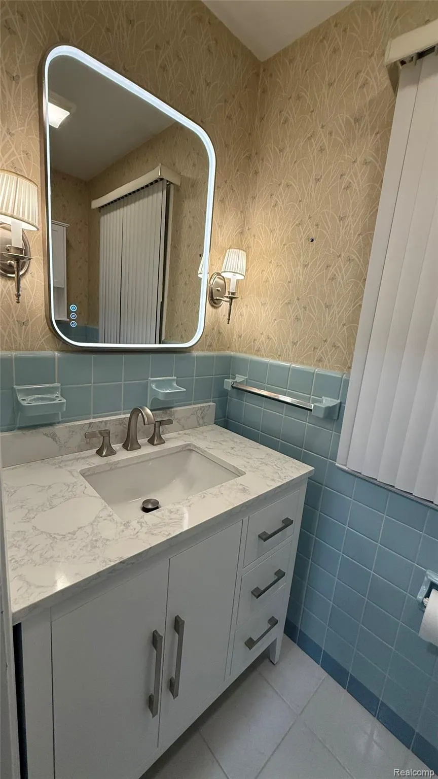4845 KEITHDALE LANE Bloomfield Charter Township, MI 48302
