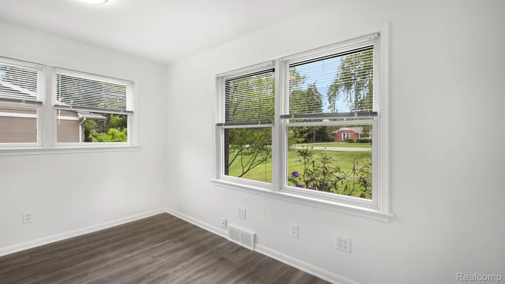 4845 KEITHDALE LANE Bloomfield Charter Township, MI 48302