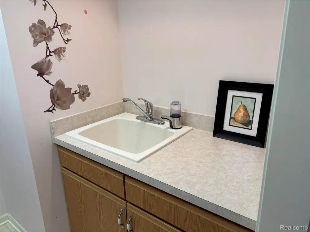 5353 Wyndemere Common Square Mundy Township, MI 48473