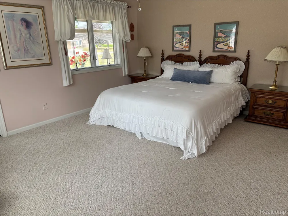 5353 Wyndemere Common Square Mundy Township, MI 48473