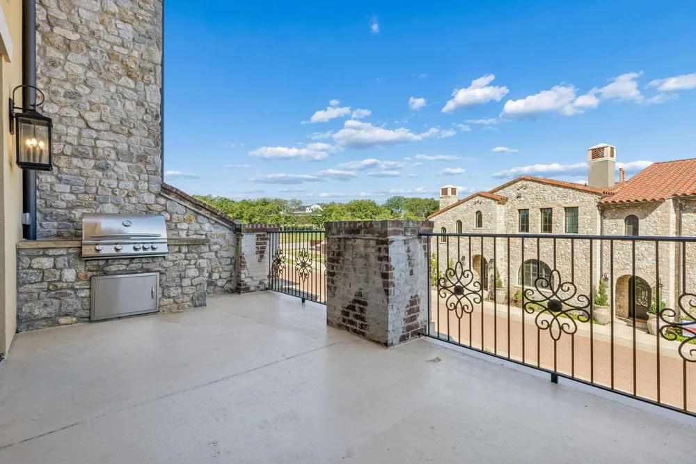 69 Cortes Drive Westlake, TX 76262