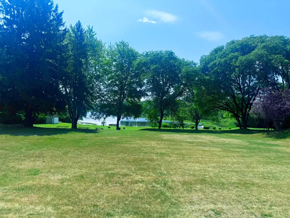 4283 Woodstock Road Waterford, MI 48328