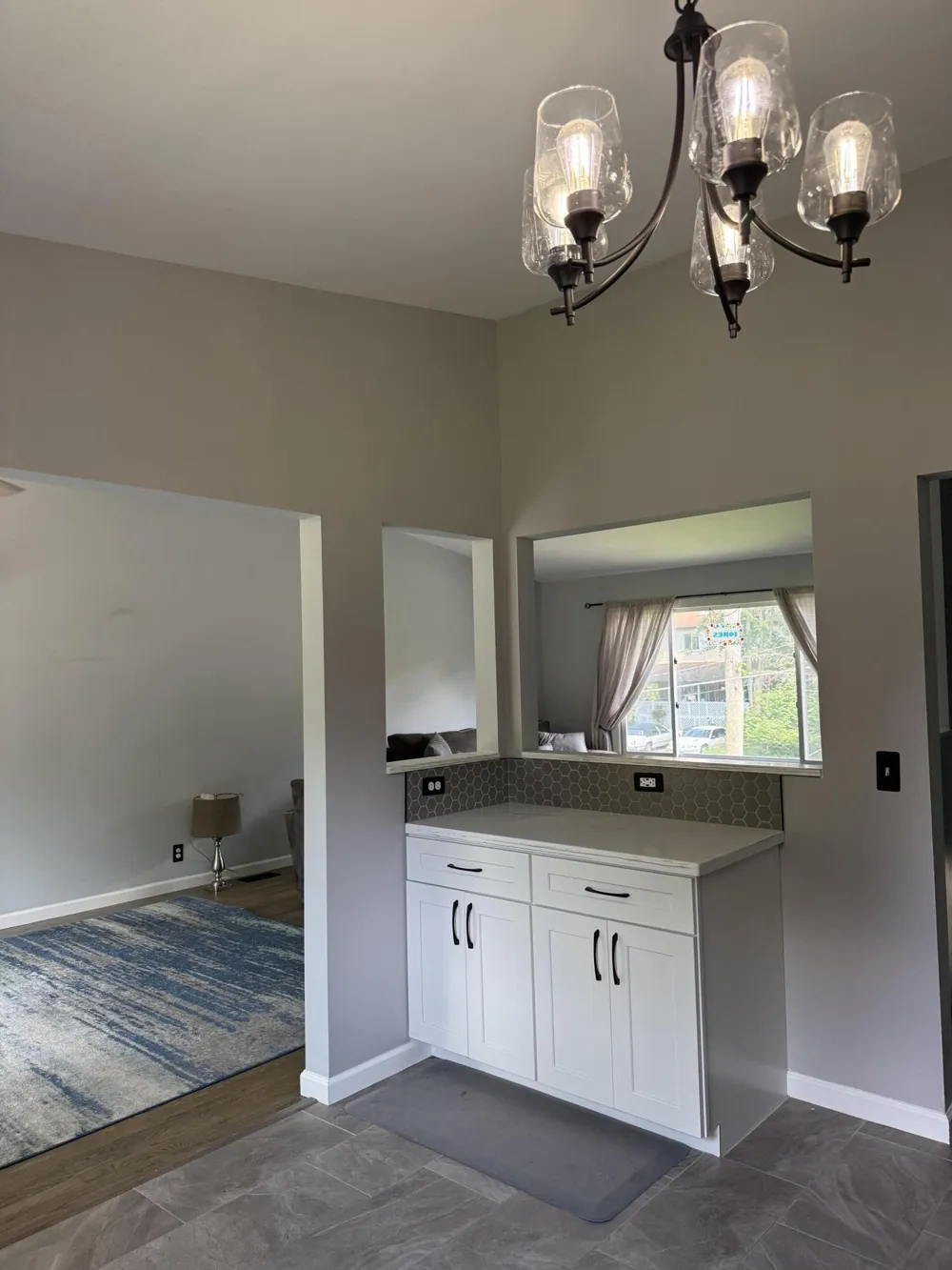 4283 Woodstock Road Waterford, MI 48328