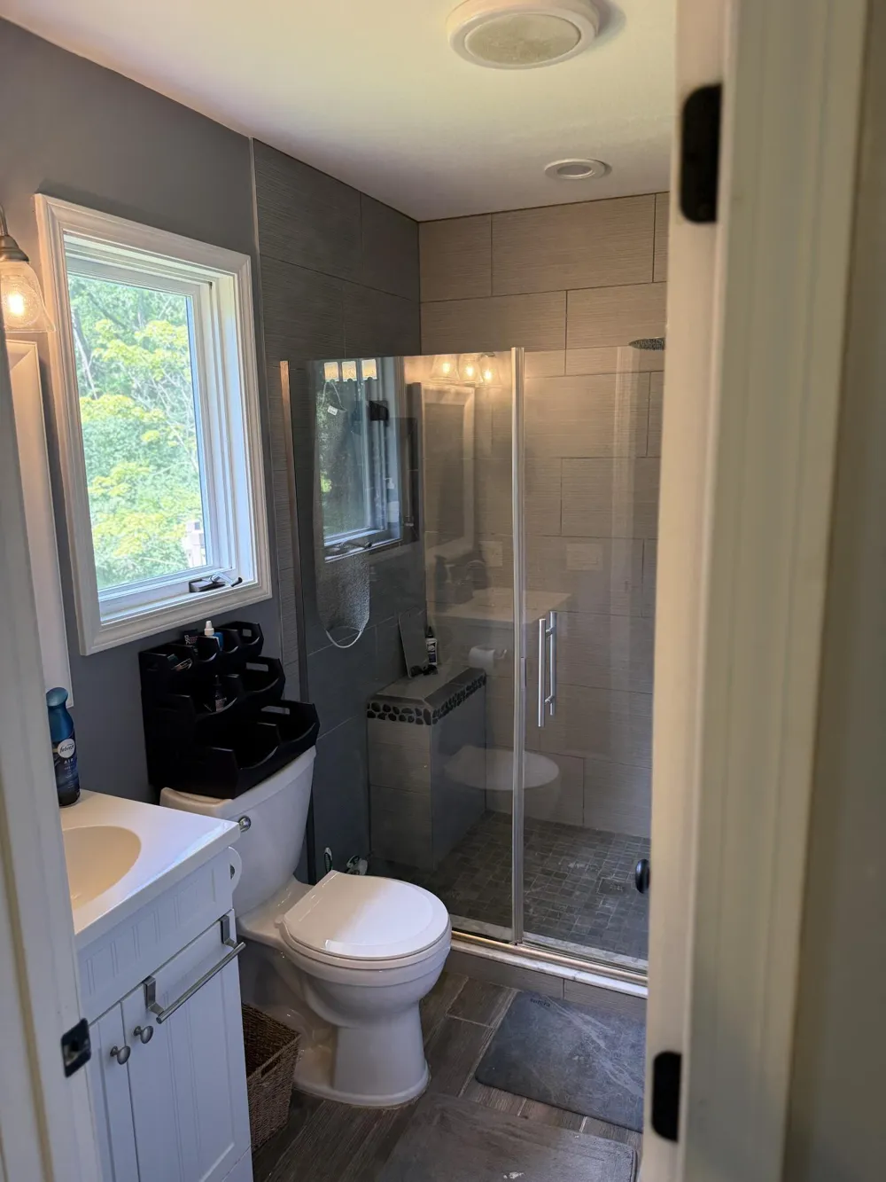 4283 Woodstock Road Waterford, MI 48328