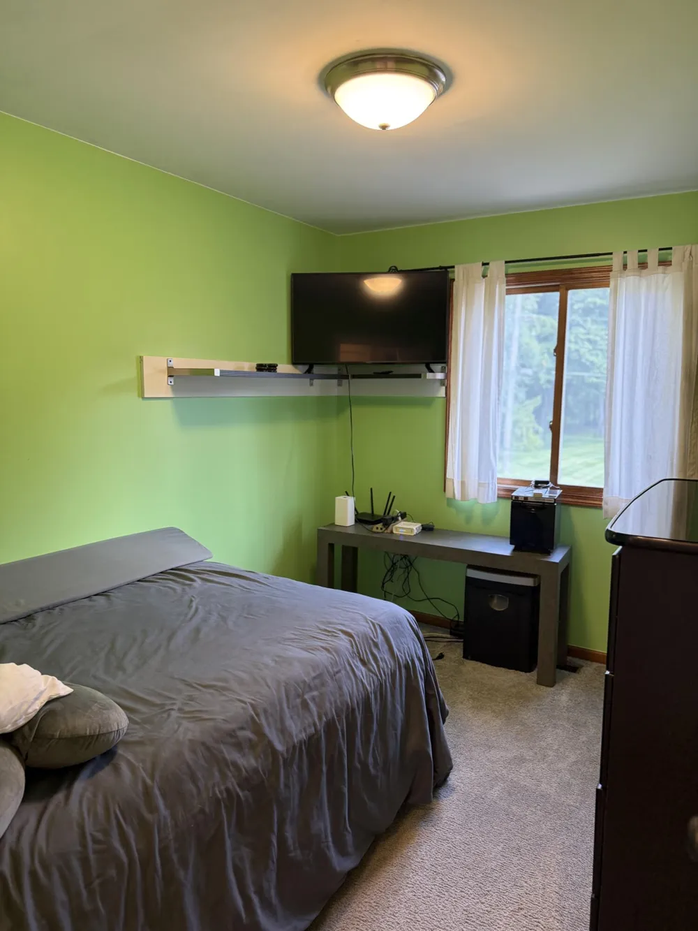 4283 Woodstock Road Waterford, MI 48328
