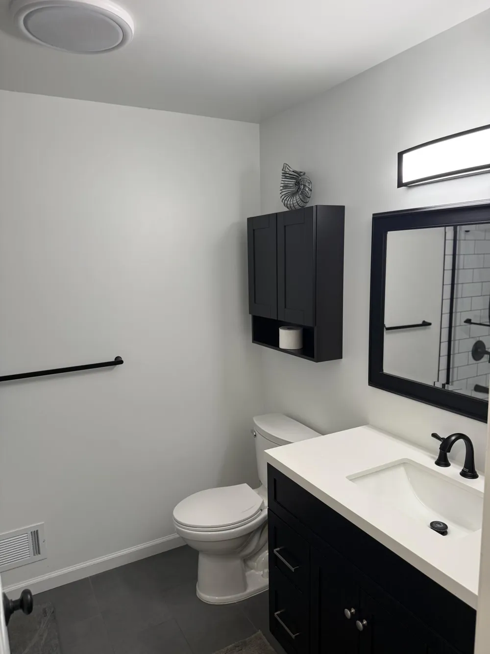 4283 Woodstock Road Waterford, MI 48328