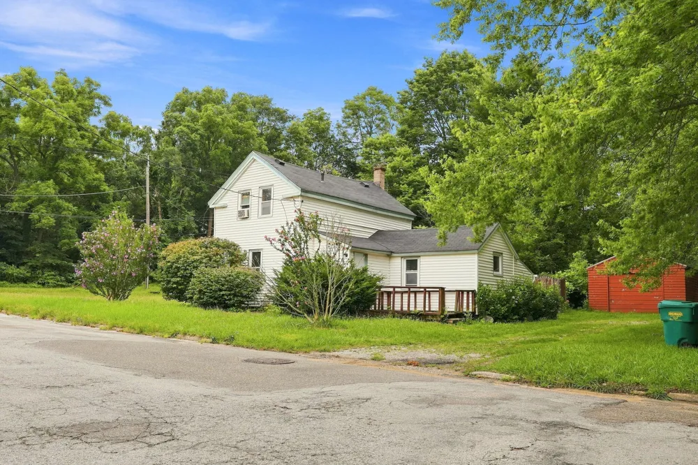 617 3rd Street Niles, MI 49120