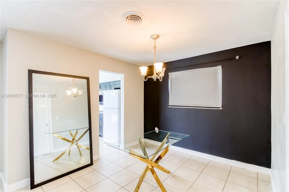 6620 NW 21st Ct Sunrise, FL 33313