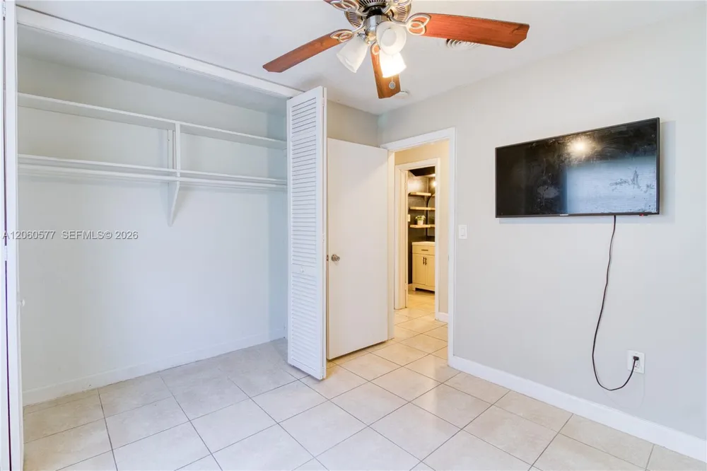 6620 NW 21st Ct Sunrise, FL 33313