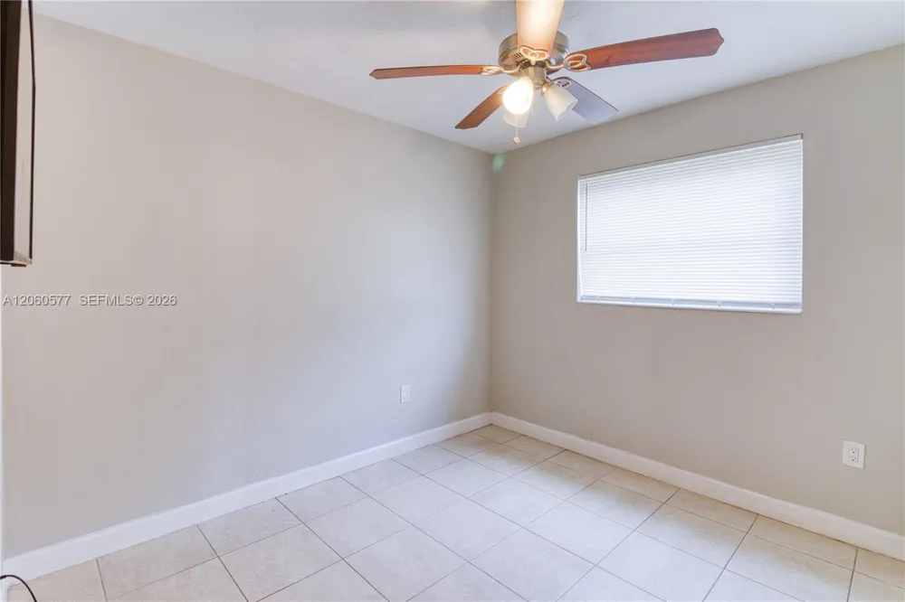 6620 NW 21st Ct Sunrise, FL 33313