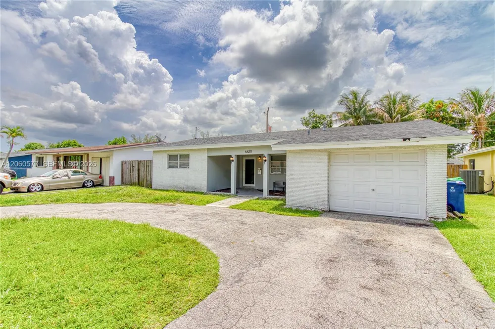 6620 NW 21st Ct Sunrise, FL 33313