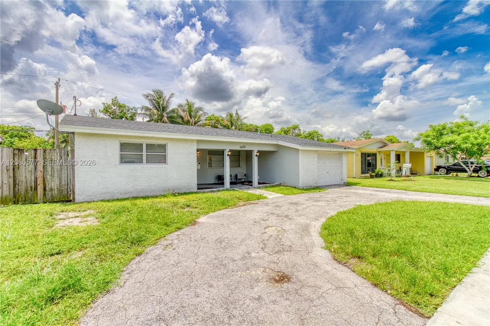 6620 NW 21st Ct Sunrise, FL 33313
