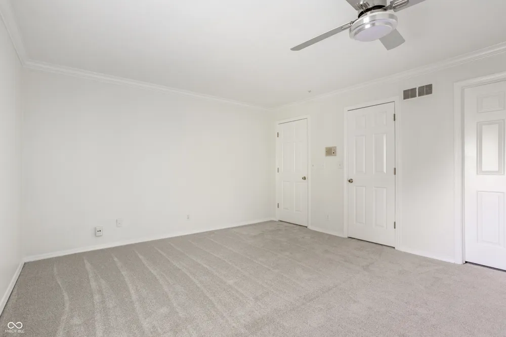 1316 Kings Cove Court Indianapolis, IN 46260