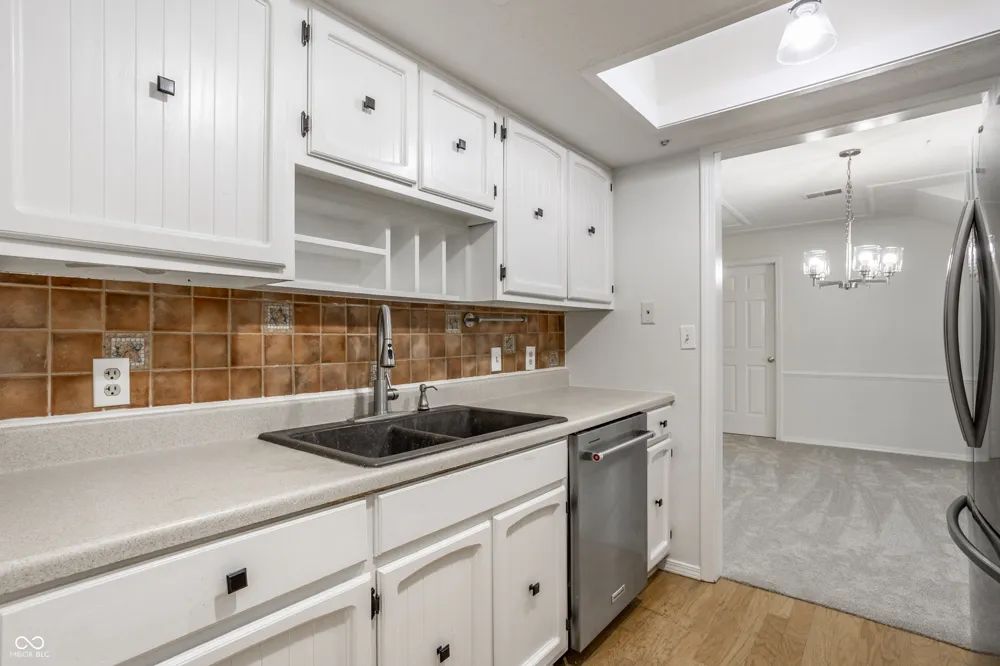 1316 Kings Cove Court Indianapolis, IN 46260
