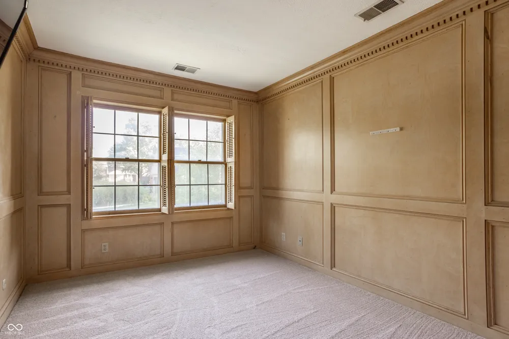1316 Kings Cove Court Indianapolis, IN 46260