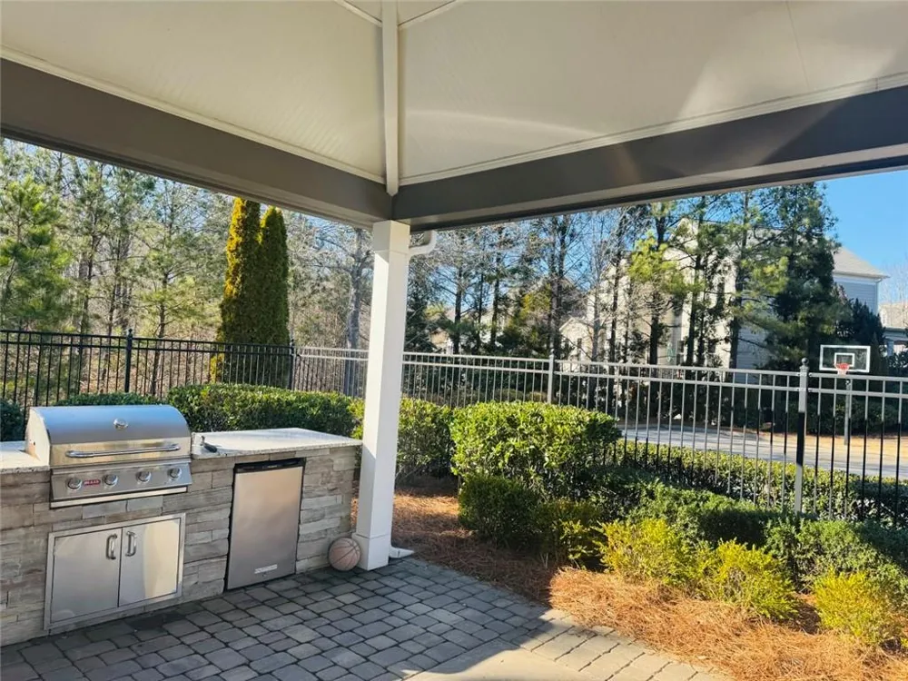 2104 McFarlin Lane Alpharetta, GA 30004