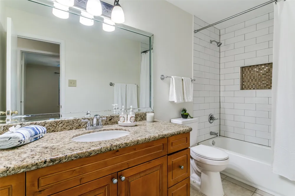 5765 Cedar Creek Drive Benbrook, TX 76109