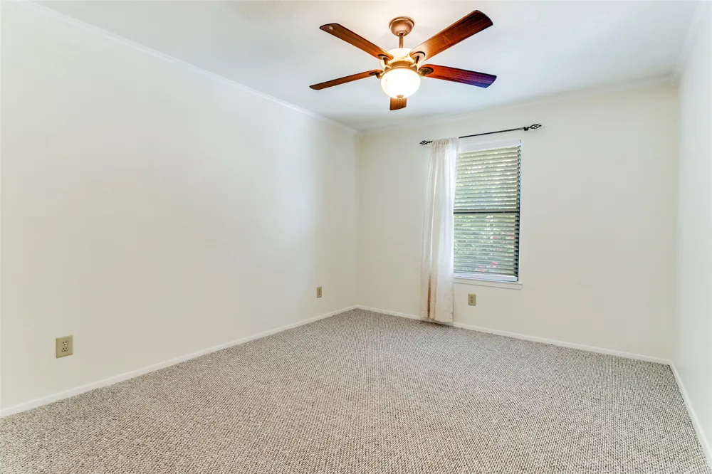 5765 Cedar Creek Drive Benbrook, TX 76109