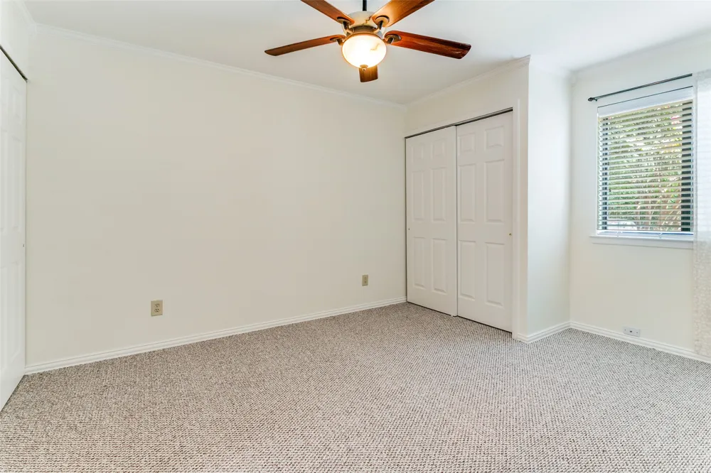 5765 Cedar Creek Drive Benbrook, TX 76109