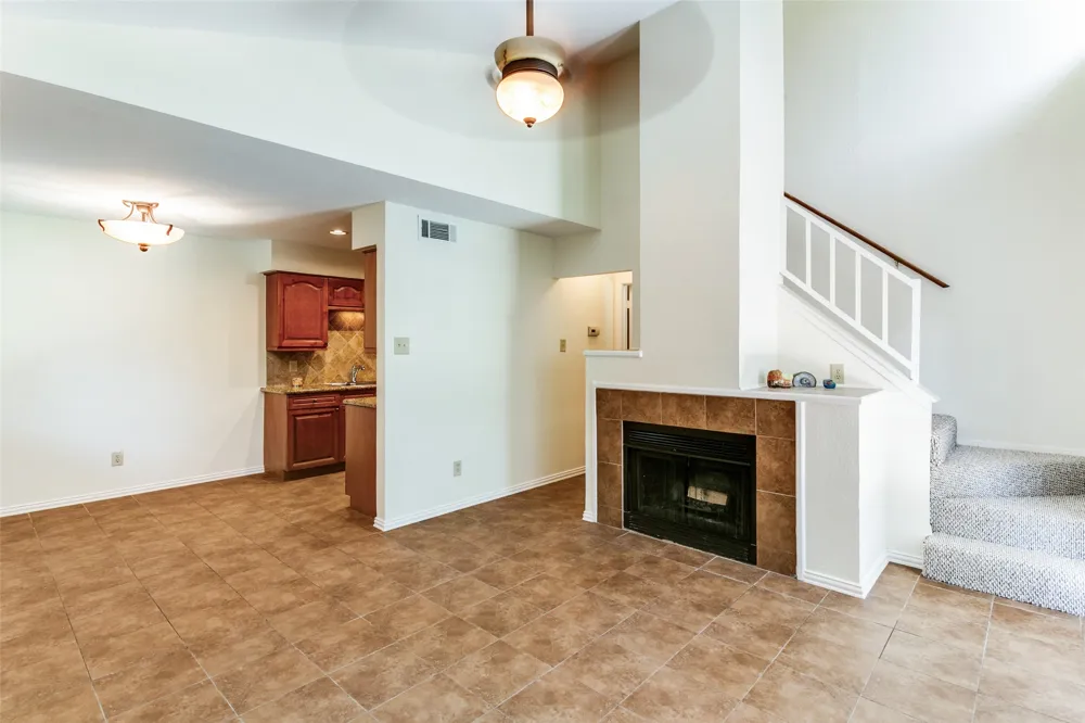 5765 Cedar Creek Drive Benbrook, TX 76109