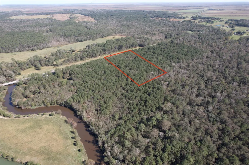 Fm 562 Anahuac, TX 77514