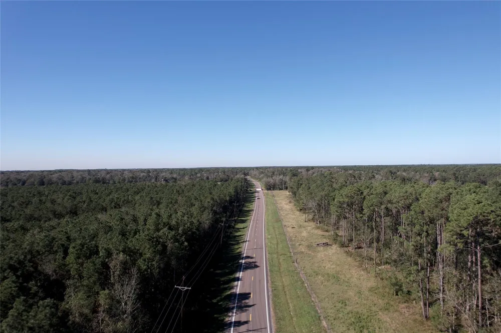 Fm 562 Anahuac, TX 77514