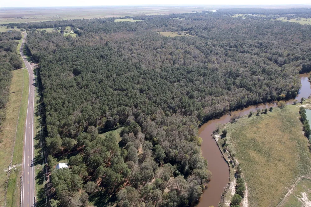 Fm 562 Anahuac, TX 77514