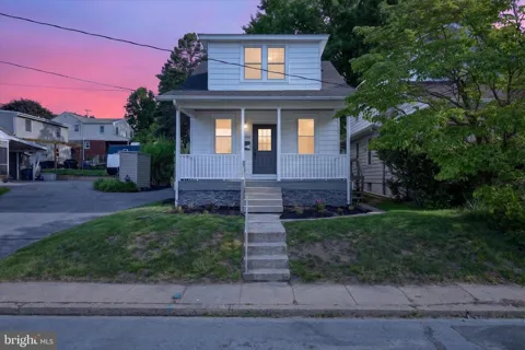 3408 SCHOOLHOUSE LANE