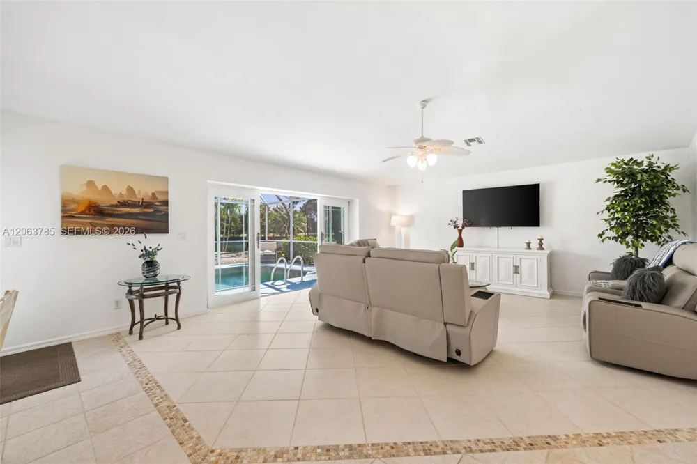 21489 SHERIDAN RUN Estero, FL 33928