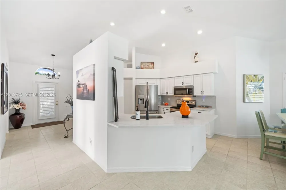 21489 SHERIDAN RUN Estero, FL 33928