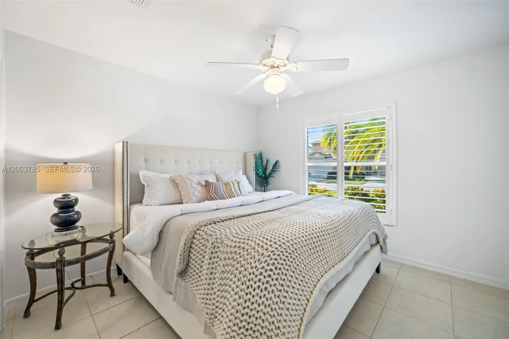 21489 SHERIDAN RUN Estero, FL 33928