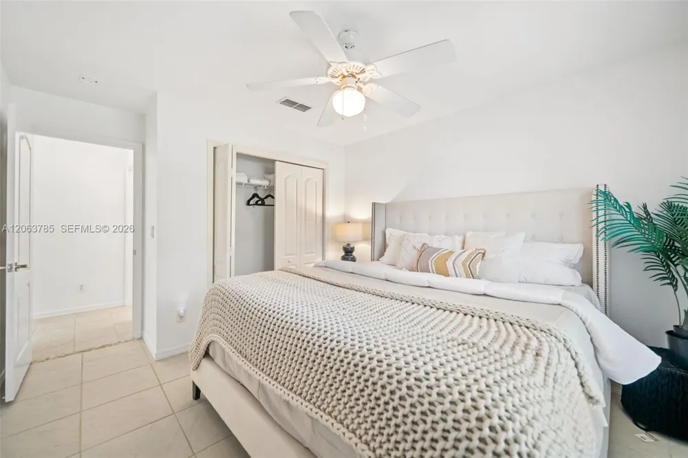 21489 SHERIDAN RUN Estero, FL 33928
