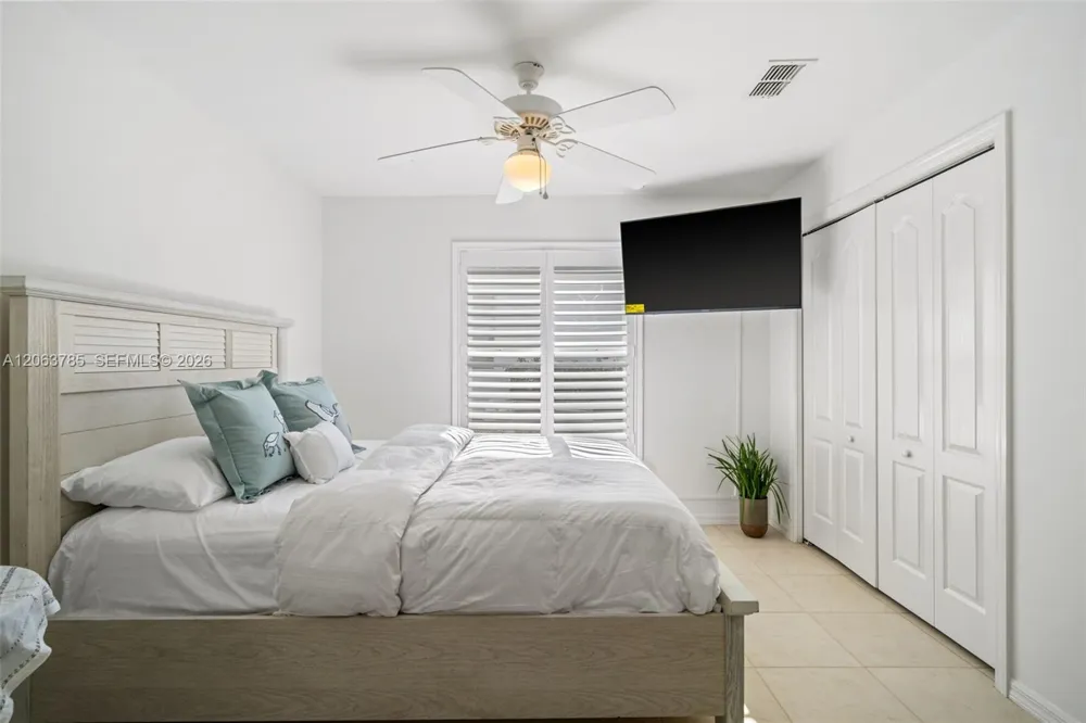 21489 SHERIDAN RUN Estero, FL 33928