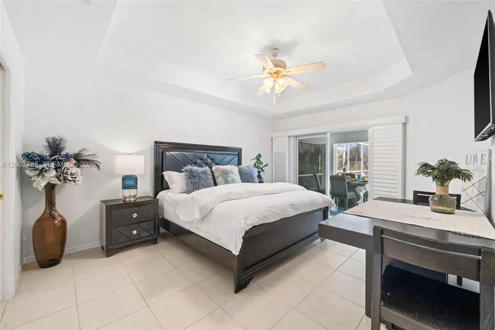 21489 SHERIDAN RUN Estero, FL 33928