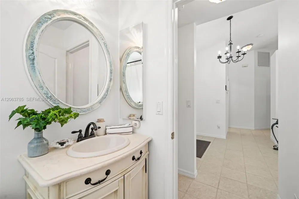 21489 SHERIDAN RUN Estero, FL 33928