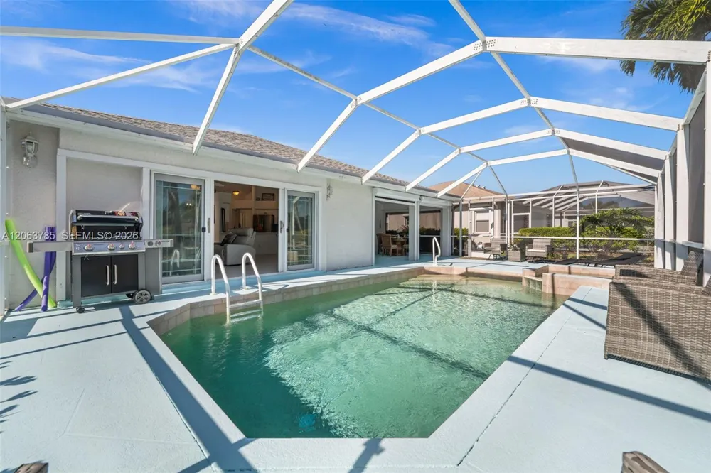 21489 SHERIDAN RUN Estero, FL 33928