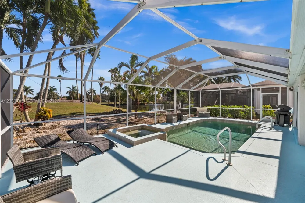 21489 SHERIDAN RUN Estero, FL 33928